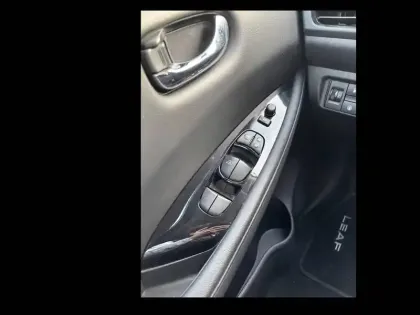 Photo 110 Nissan Leaf  Electrique 40kWh