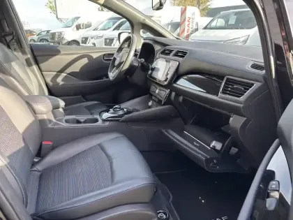 Photo 75 Nissan Leaf  Electrique 40kWh