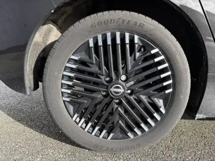 Photo 96 Nissan Leaf  Electrique 40kWh