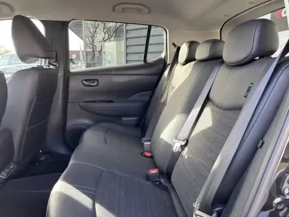 Photo 100 Nissan Leaf  Electrique 40kWh