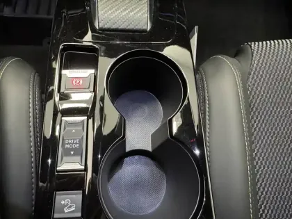 Photo 9 Peugeot 2008  Hybrid 145 e-DCS6