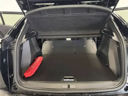 Photo 1 Peugeot 2008  Hybrid 145 e-DCS6