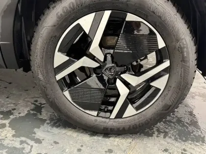 Photo 20 Peugeot 2008  Hybrid 145 e-DCS6