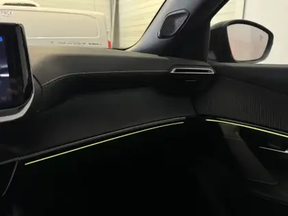 Photo 22 Peugeot 2008  Hybrid 145 e-DCS6