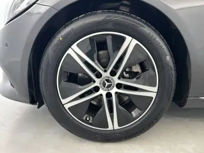 Photo 18 Mercedes Classe C  200 d 9G-Tronic