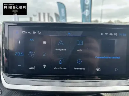 Photo 18 Peugeot 208  Hybrid 100 e-DCS6