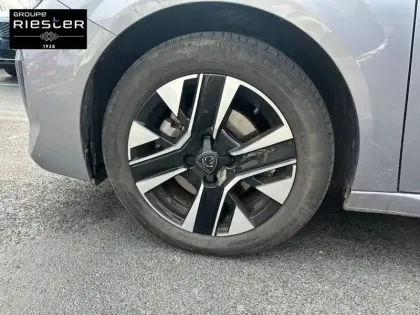 Photo 12 Peugeot 208  Hybrid 100 e-DCS6