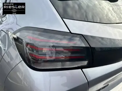 Photo 16 Peugeot 208  Hybrid 100 e-DCS6