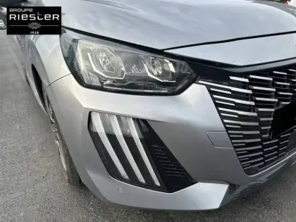 Photo 15 Peugeot 208  Hybrid 100 e-DCS6