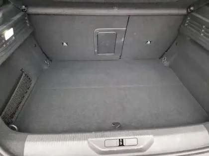 Photo 44 Peugeot 308  Electrique 54 kWh 156ch