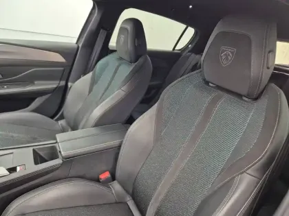 Photo 47 Peugeot 308  Electrique 54 kWh 156ch