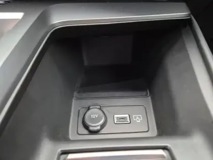 Photo 52 Peugeot 308  Electrique 54 kWh 156ch