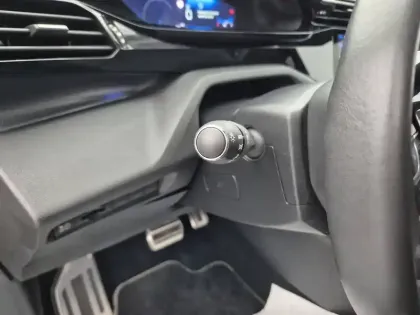 Photo 61 Peugeot 308  Electrique 54 kWh 156ch