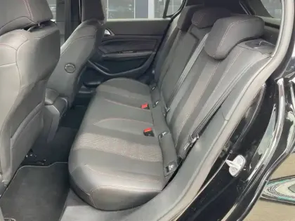 Photo 14 Peugeot 308  PureTech 130ch S&S EAT8