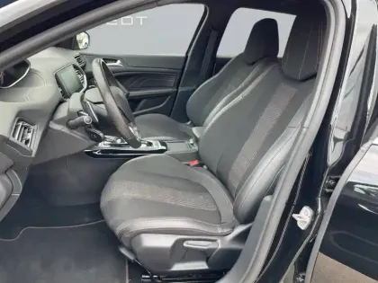 Photo 13 Peugeot 308  PureTech 130ch S&S EAT8