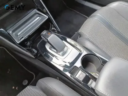 Photo 15 Peugeot 2008  Electrique 136 ch