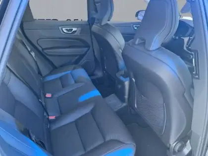 Photo 13 Volvo Xc60  T6 AWD Hybride rechargeable 253 ch+145 ch Geartronic 8