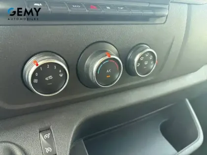 Photo 14 Renault Master  FGN TRAC F3500 L2H2 BLUE DCI 135