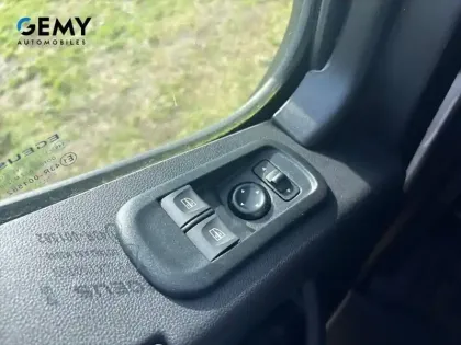 Photo 11 Renault Master  FGN TRAC F3500 L2H2 BLUE DCI 135