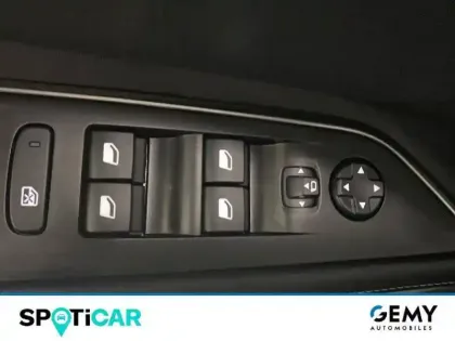 Photo 32 Peugeot 3008  Hybrid 225 e-EAT8