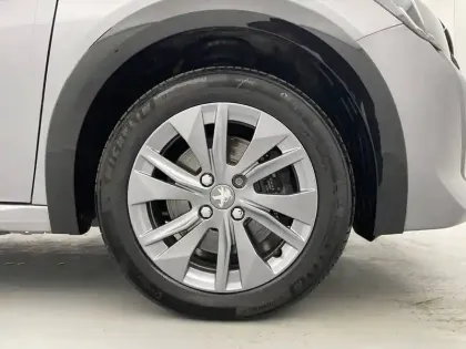 Photo 17 Peugeot 208  Electrique 50 kWh 136ch