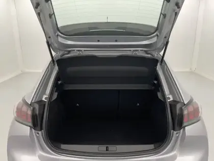 Photo 12 Peugeot 208  Electrique 50 kWh 136ch