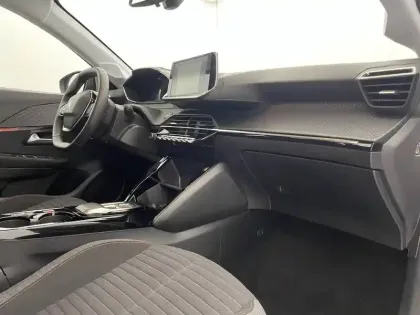 Photo 23 Peugeot 208  Electrique 50 kWh 136ch