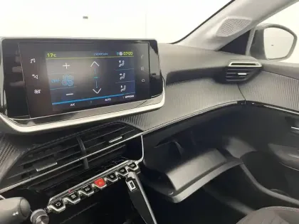Photo 24 Peugeot 208  Electrique 50 kWh 136ch