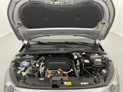 Photo 20 Peugeot 208  Electrique 50 kWh 136ch