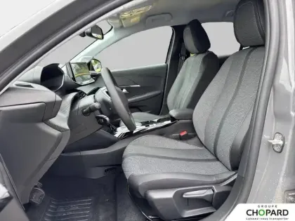 Photo 31 Peugeot 208  Electrique 54 kWh 156ch