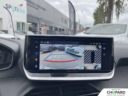 Photo 14 Peugeot 208  Hybrid 136 e-DCS6