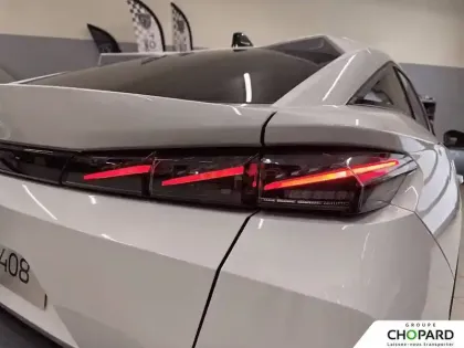 Photo 18 Peugeot 408  Electrique 58 kWh 210ch