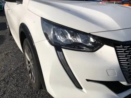 Photo 15 Peugeot 208  Electrique 50 kWh 136ch