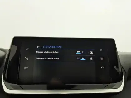 Photo 23 Peugeot 208  PureTech 75 S&S BVM5