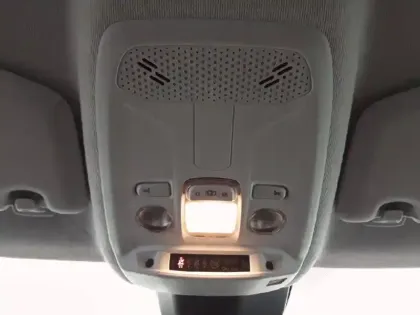 Photo 27 Peugeot 208  PureTech 75 S&S BVM5