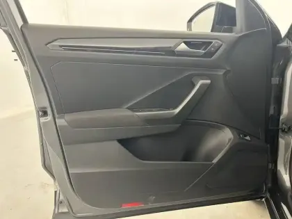 Photo 52 Volkswagen T-roc  2.0 TDI 150 Start/Stop DSG7