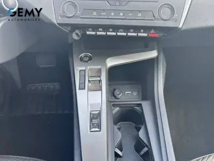 Photo 16 Peugeot 308  BlueHDi 130ch S&S EAT8