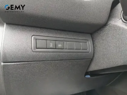 Photo 20 Peugeot 308  PureTech 130ch S&S EAT8