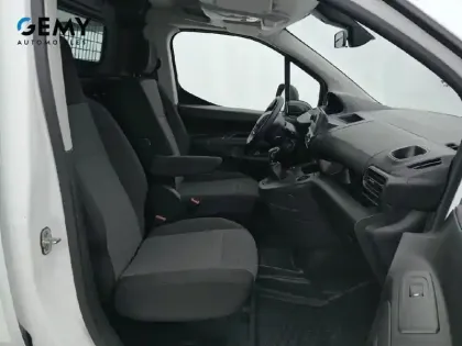 Photo 8 Peugeot Partner  FOURGON STANDARD 650 KG BLUEHDI 75 BVM5