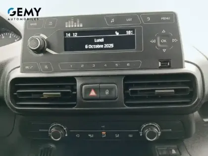 Photo 13 Peugeot Partner  FOURGON STANDARD 650 KG BLUEHDI 75 BVM5