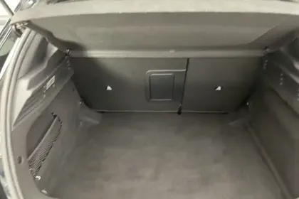 Photo 31 Peugeot 308  BlueHDi 130ch S&S EAT8