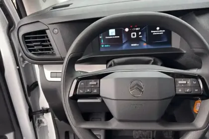 Photo 41 Citroën Jumpy  CAB APPROFONDIE M BLUEHDI 145 S&S EAT8