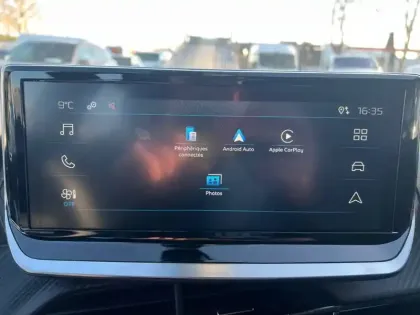 Photo 12 Peugeot 2008  PureTech 100 S&S BVM6