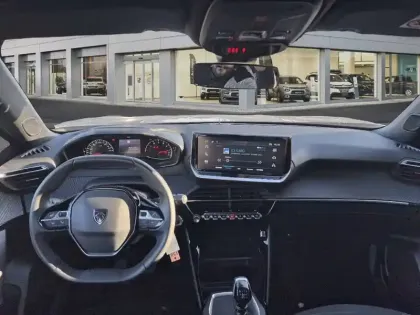 Photo 7 Peugeot 2008  PureTech 100 S&S BVM6