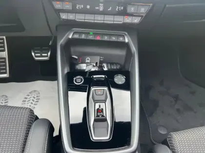 Photo 34 Audi A3  Sportback TFSI e Hybride rechargeable 204 S tronic 6