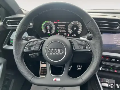 Photo 33 Audi A3  Sportback TFSI e Hybride rechargeable 204 S tronic 6