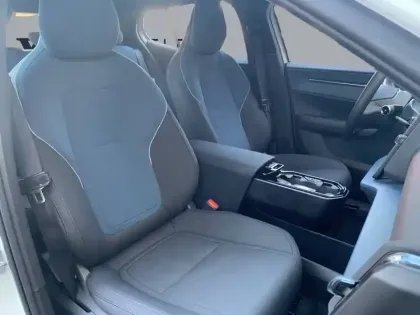 Photo 12 Volvo Ex30  Single Extended Range 272 ch 1EDT