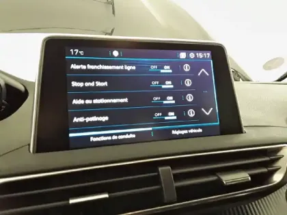Photo 19 Peugeot 3008  Puretech 130ch S&S EAT8