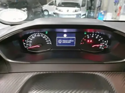 Photo 9 Peugeot 208  PureTech 75 S&S BVM5