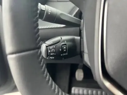 Photo 38 Peugeot 208  PureTech 75 S&S BVM5